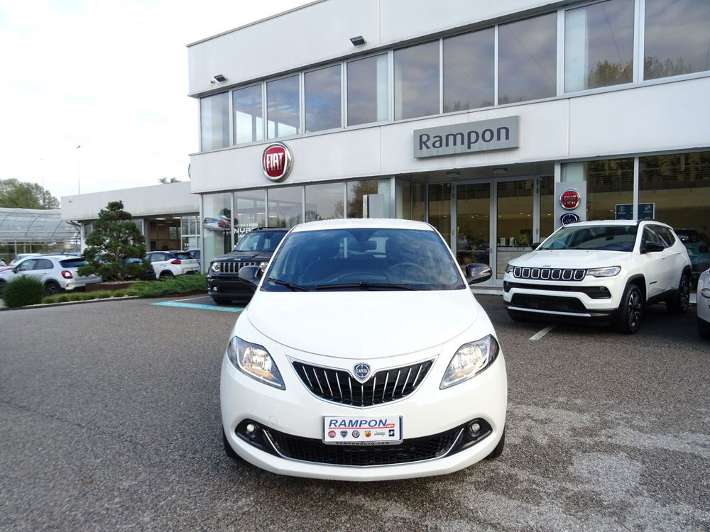 Lancia Ypsilon usata a Venezia (7)