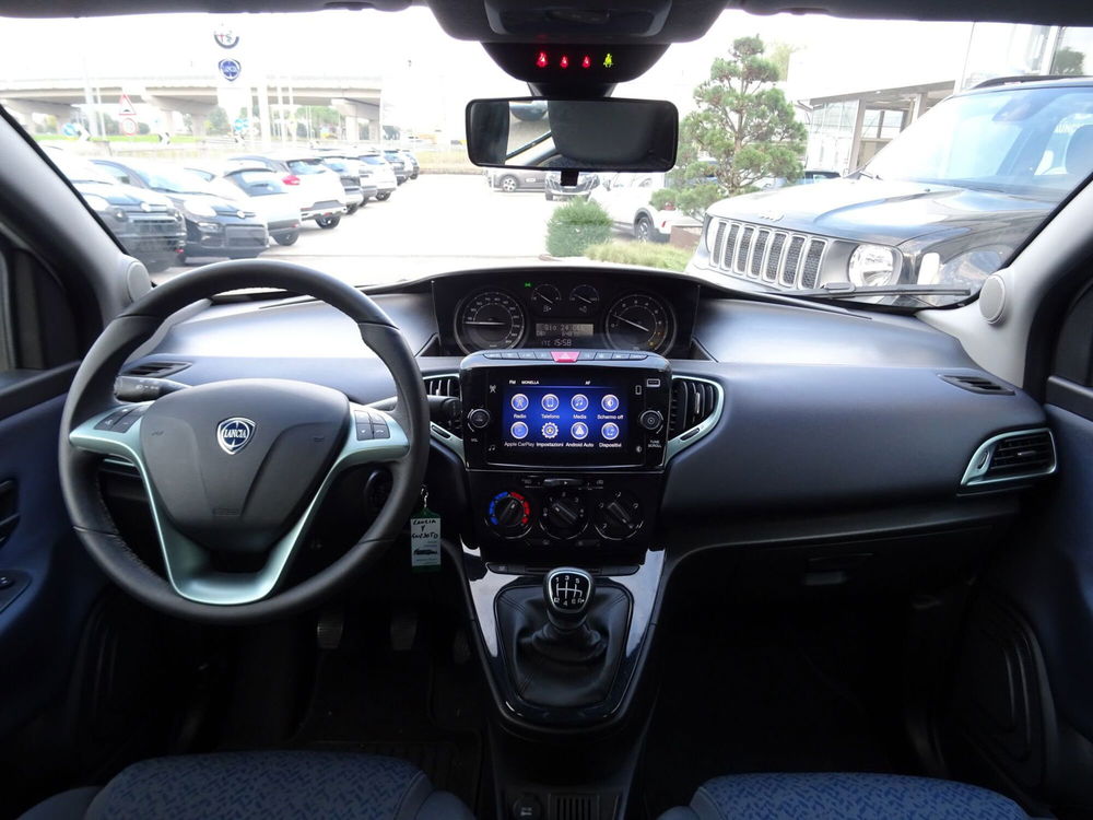 Lancia Ypsilon usata a Venezia (9)