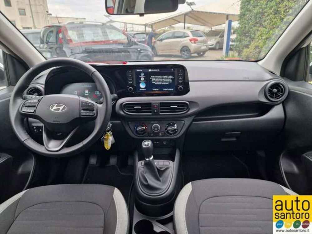 Hyundai i10 nuova a Salerno (15)