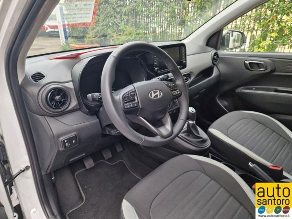 Hyundai i10 nuova a Salerno (9)