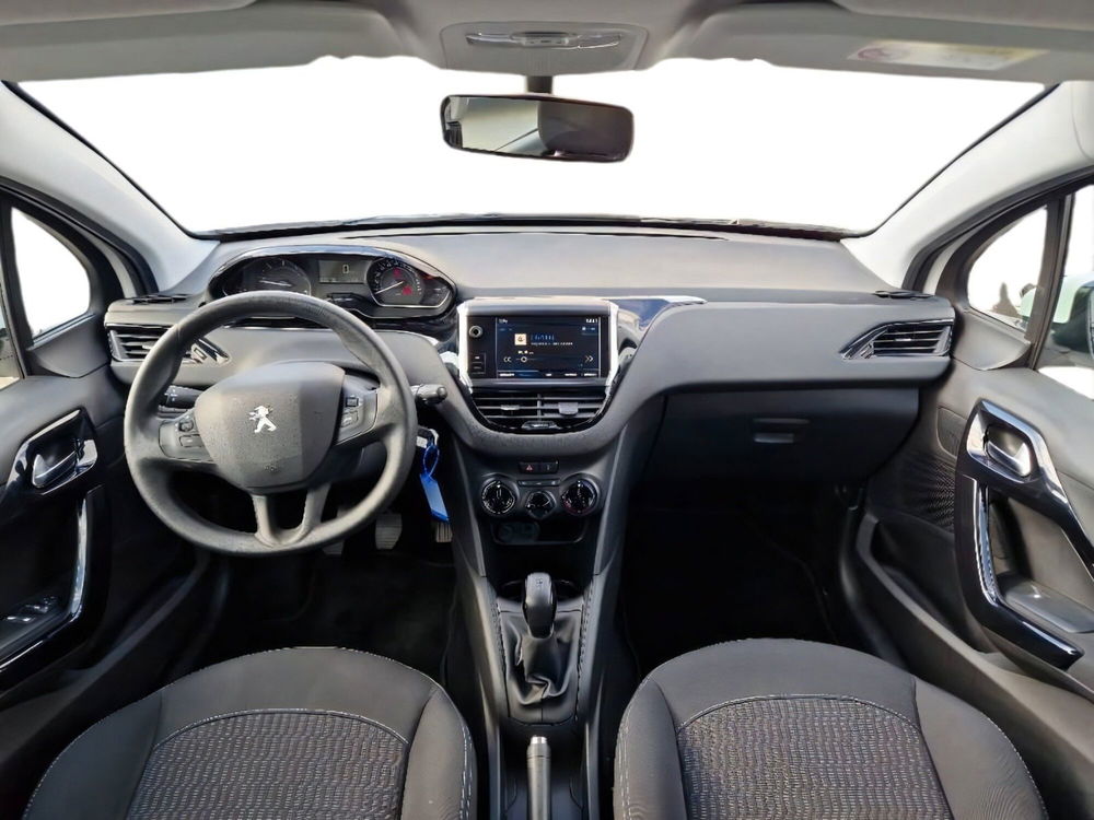 Peugeot 208 usata a Salerno (9)