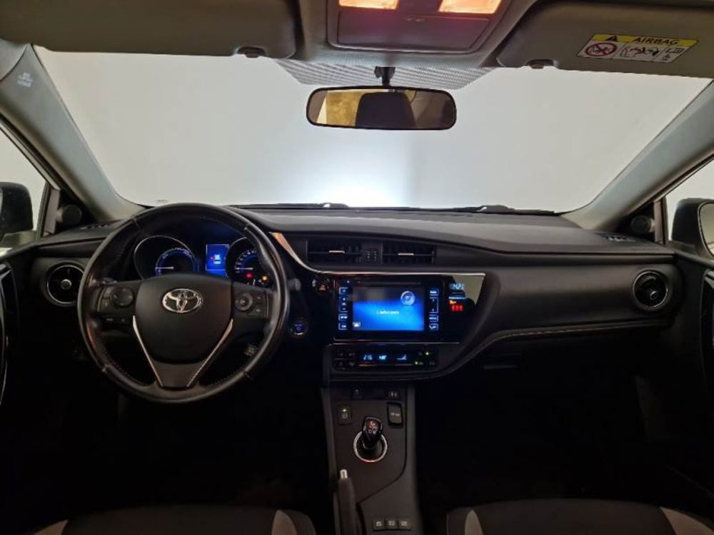 Toyota Auris usata a Salerno (9)