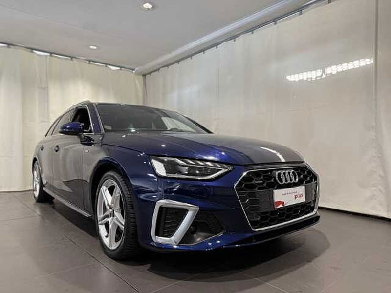 Audi A4 Avant 40 TDI quattro S tronic S line edition  del 2023 usata a Genova