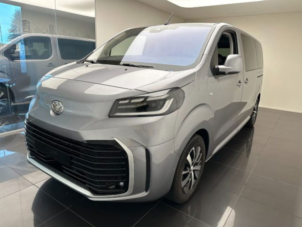 Toyota Proace Verso nuova a Cuneo