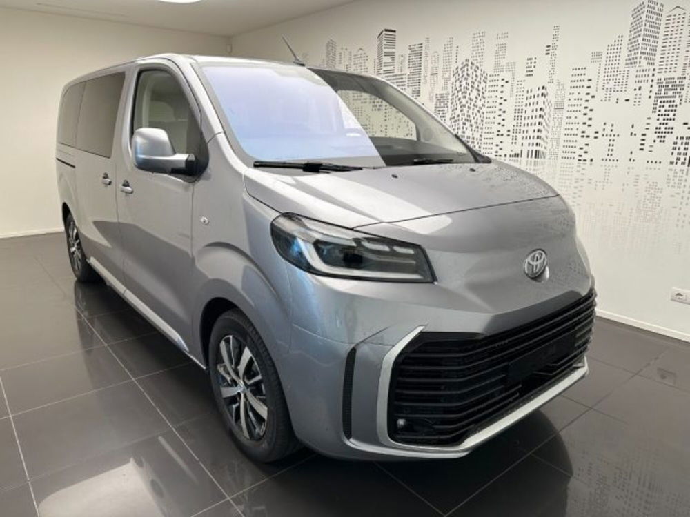 Toyota Proace Verso nuova a Cuneo (2)