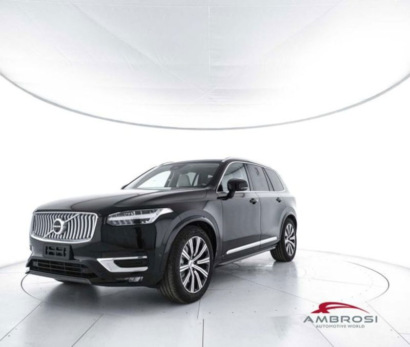 Volvo XC90 B5 AWD automatico Plus Bright nuova a Corciano