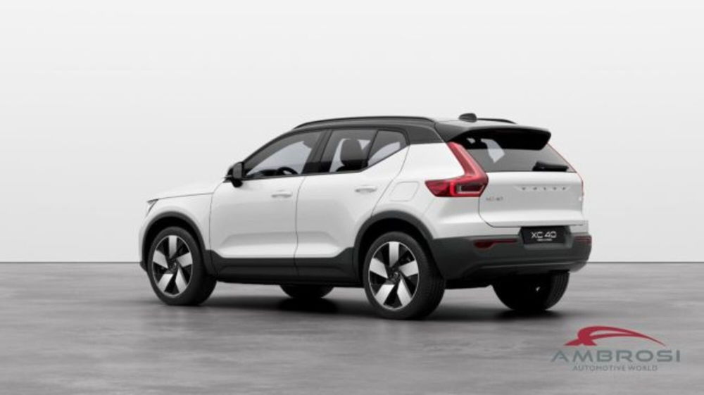 Volvo XC40 nuova a Perugia (3)