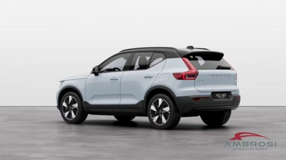 Volvo XC40 nuova a Perugia (3)