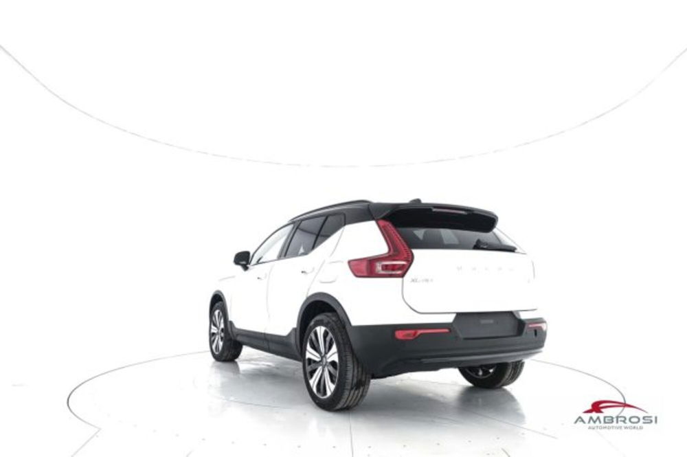 Volvo XC40 nuova a Perugia (4)