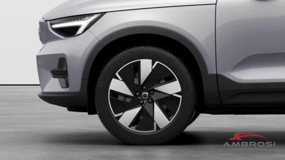 Volvo XC40 nuova a Perugia (6)