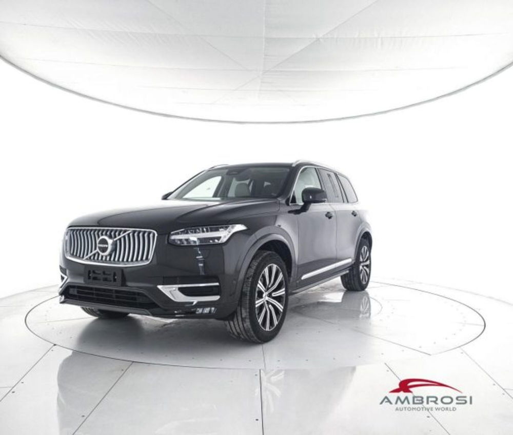 Volvo XC90 nuova a Perugia