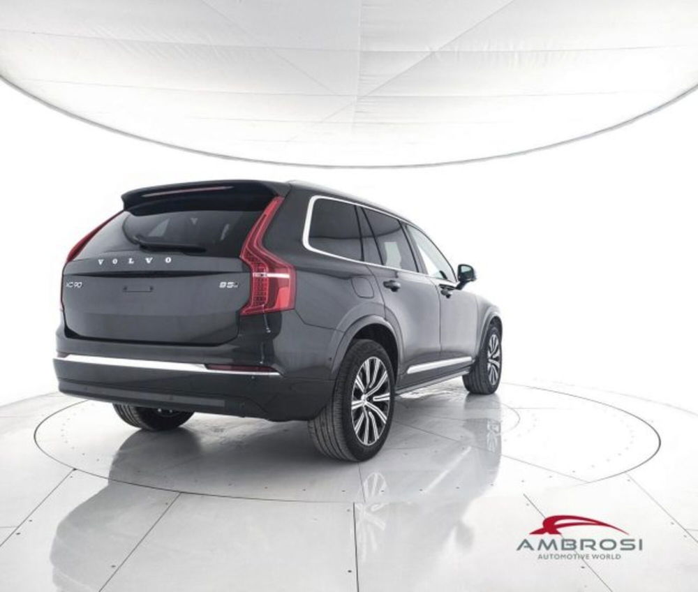 Volvo XC90 nuova a Perugia (3)