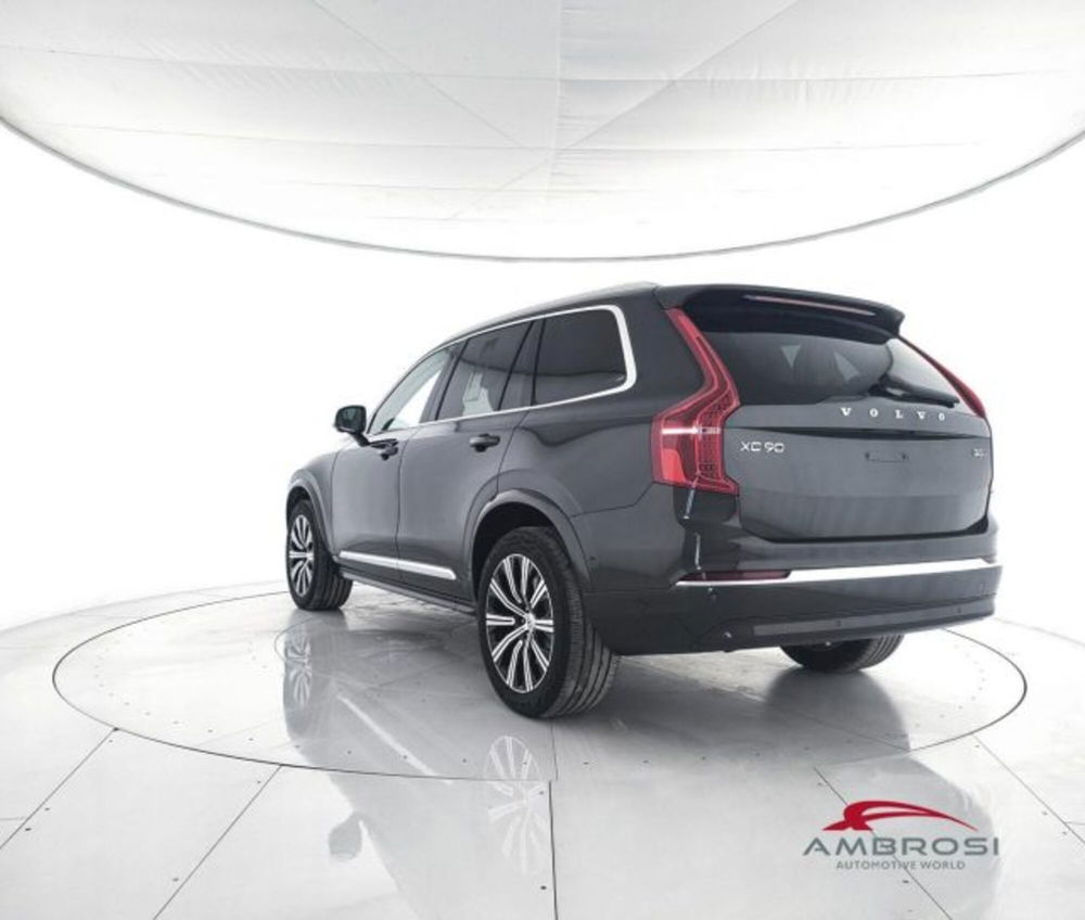 Volvo XC90 nuova a Perugia (4)