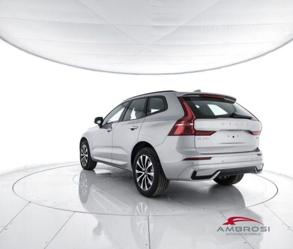 Volvo XC60 nuova a Perugia (4)