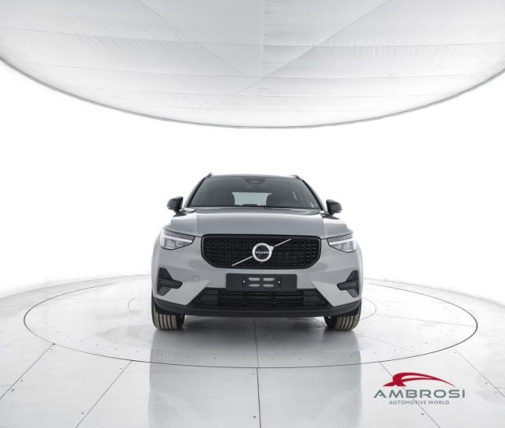 Volvo XC40 nuova a Perugia (5)