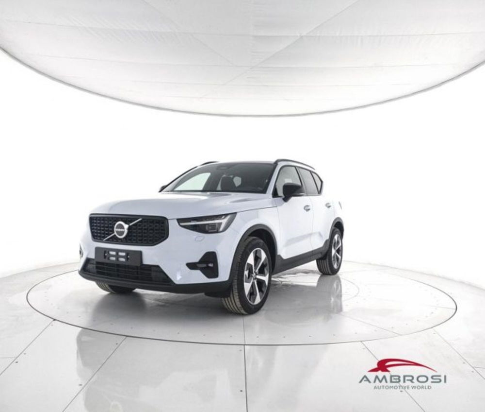 Volvo XC40 nuova a Perugia