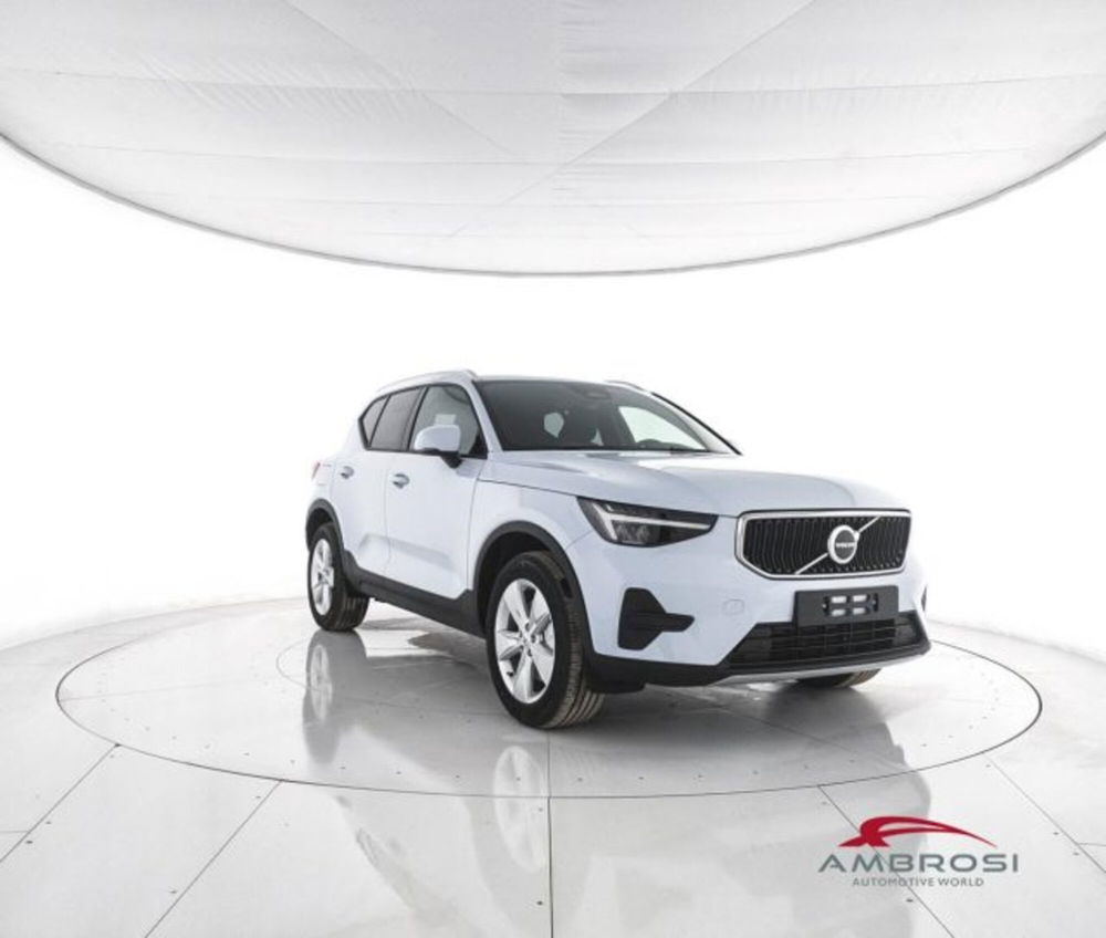 Volvo XC40 nuova a Perugia (2)