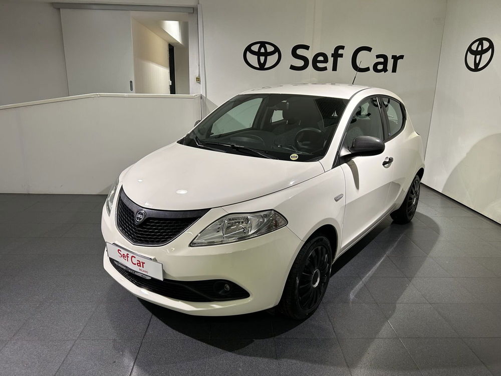 Lancia Ypsilon usata a Milano