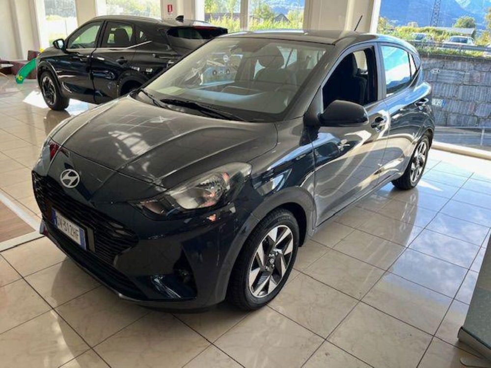 Hyundai i10 nuova a Verbano Cusio Ossola (13)