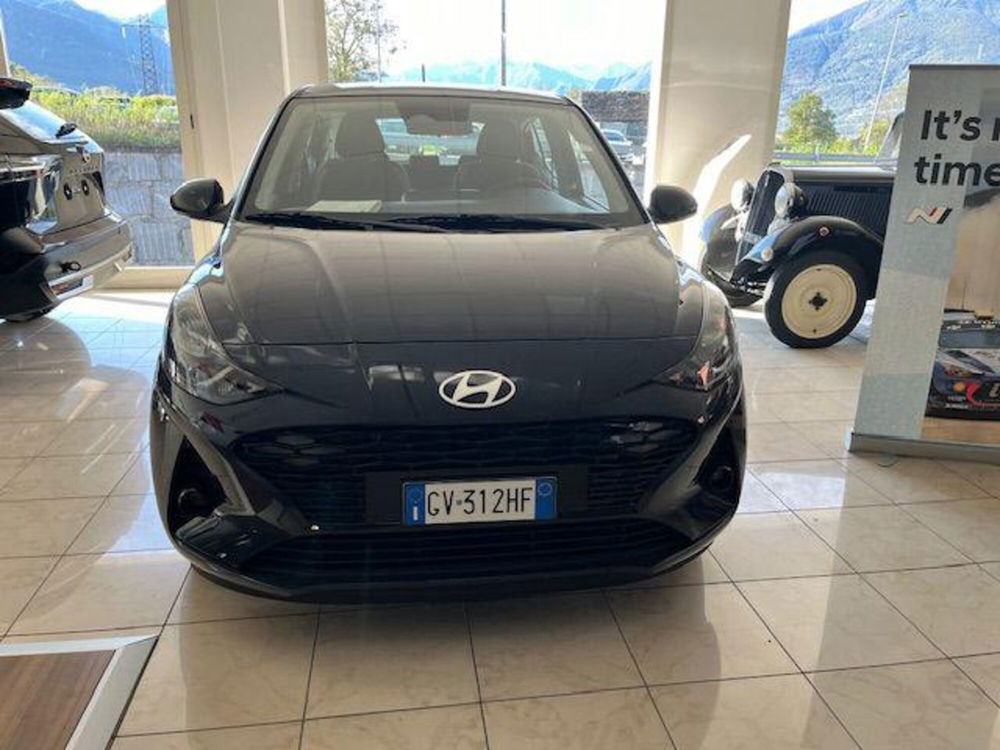 Hyundai i10 nuova a Verbano Cusio Ossola (3)