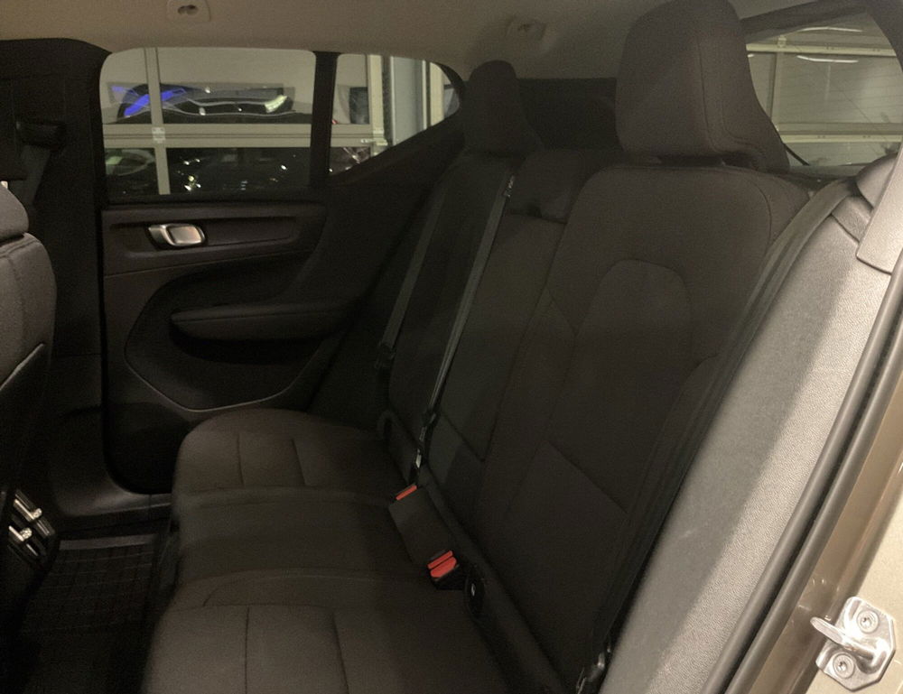 Volvo XC40 usata a Salerno (19)