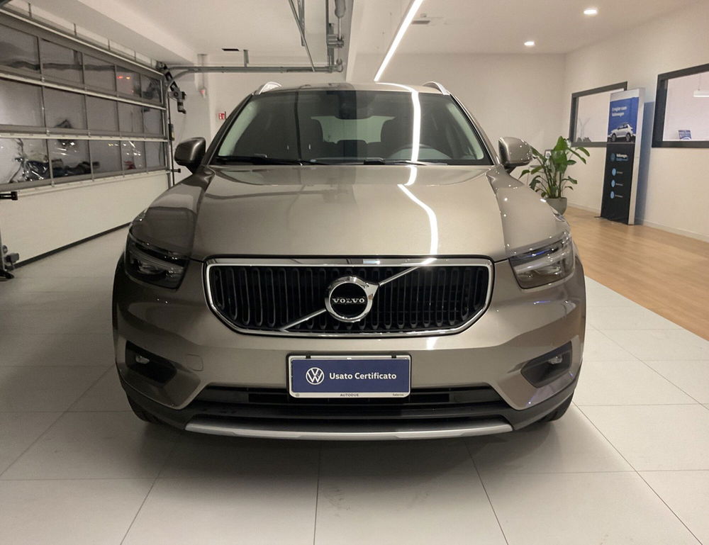 Volvo XC40 usata a Salerno (3)