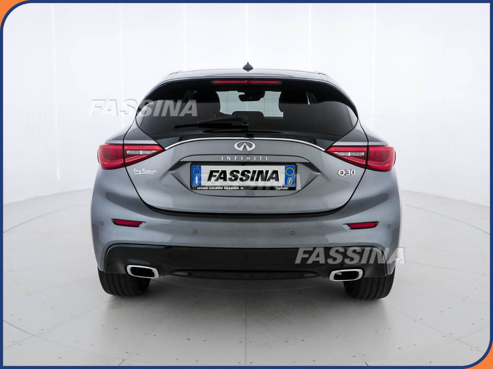 Infiniti Q30 usata a Milano (5)