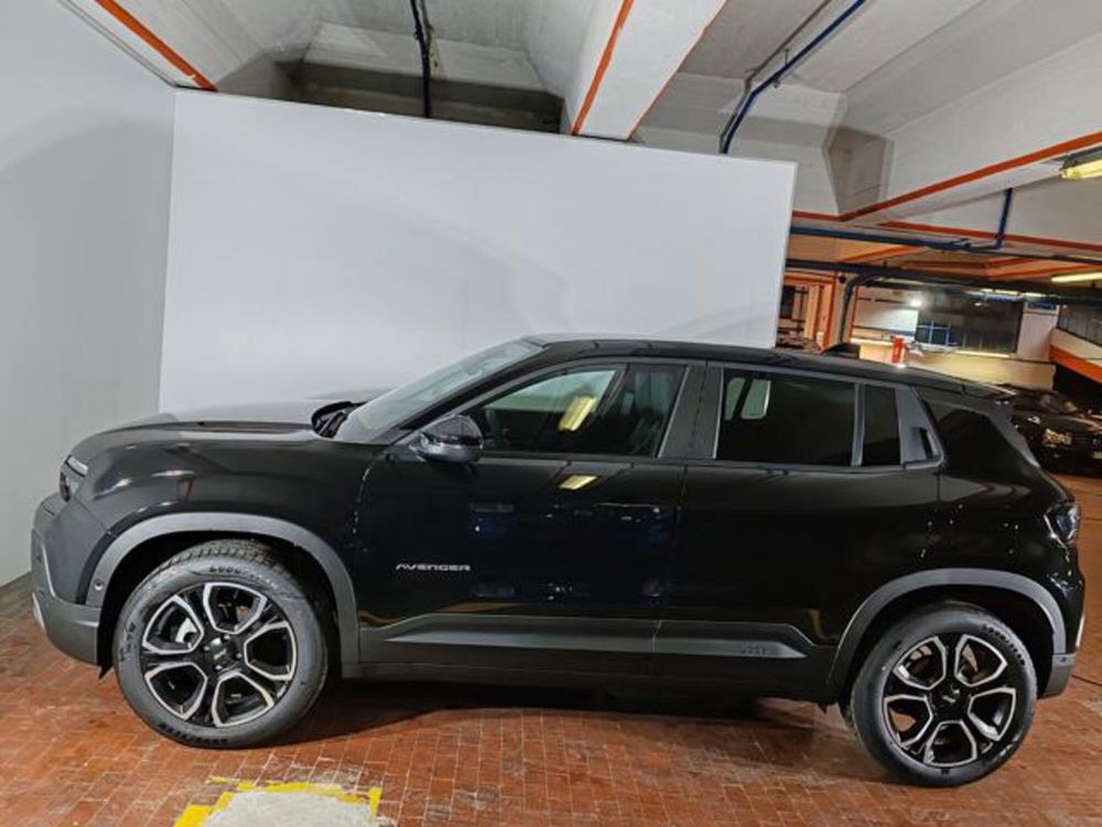 Jeep Avenger nuova a Torino (7)