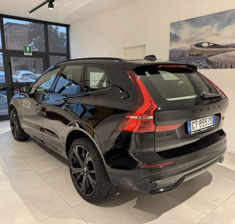 Volvo XC60 usata a Parma (13)