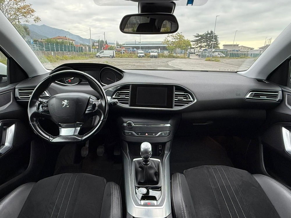 Peugeot 308 SW usata a Massa-Carrara (6)