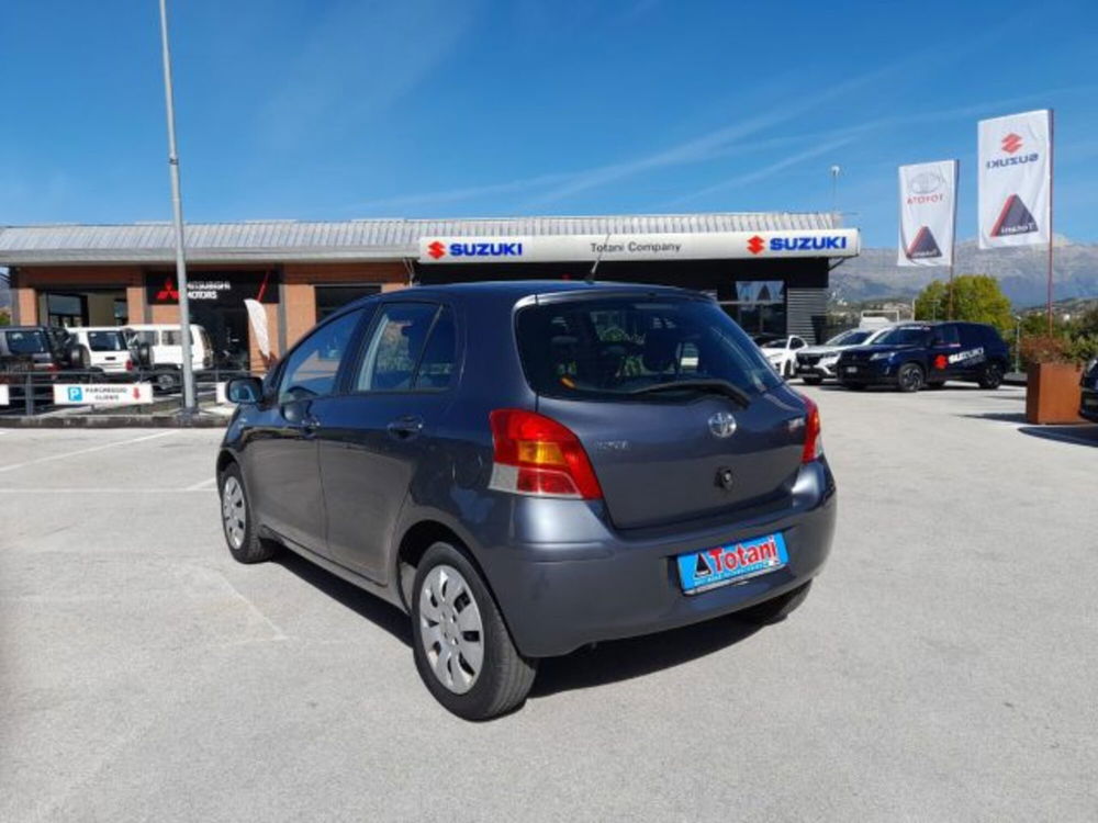 Toyota Yaris usata a L'Aquila (4)