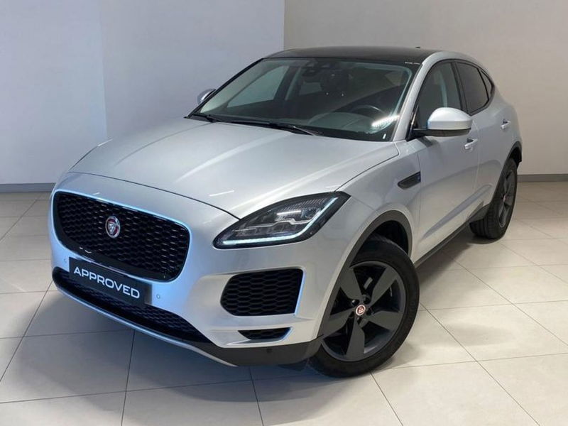 Jaguar E-Pace 2.0 I4 200 CV AWD Auto R-Dynamic SE  del 2024 usata a Napoli