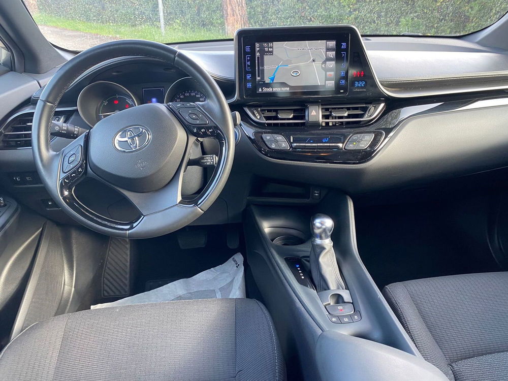 Toyota Toyota C-HR usata a Roma (4)