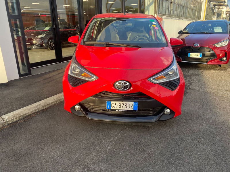 Toyota Aygo Connect 1.0 VVT-i 72 CV 5 porte x-play del 2020 usata a Roma