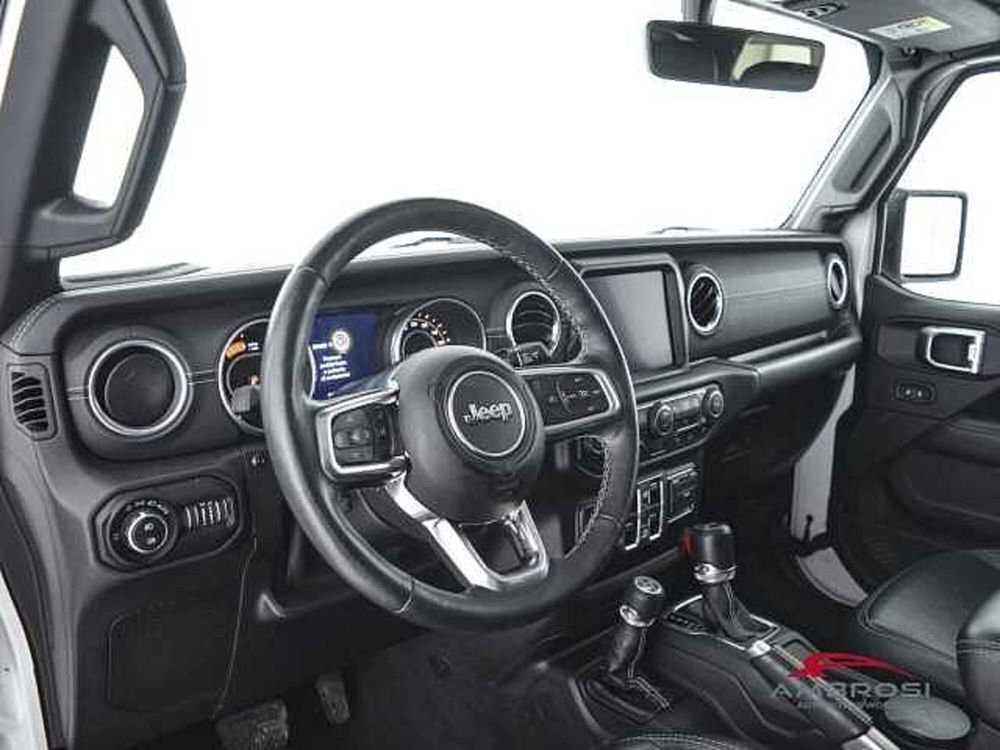 Jeep Wrangler Unlimited usata a Viterbo (8)