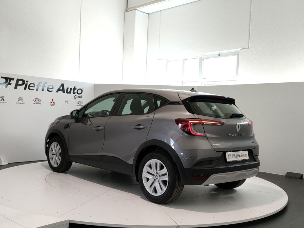 Renault Captur nuova a Teramo (3)