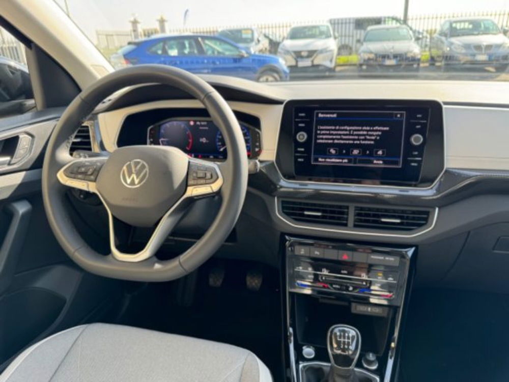 Volkswagen T-Cross nuova a Milano (6)