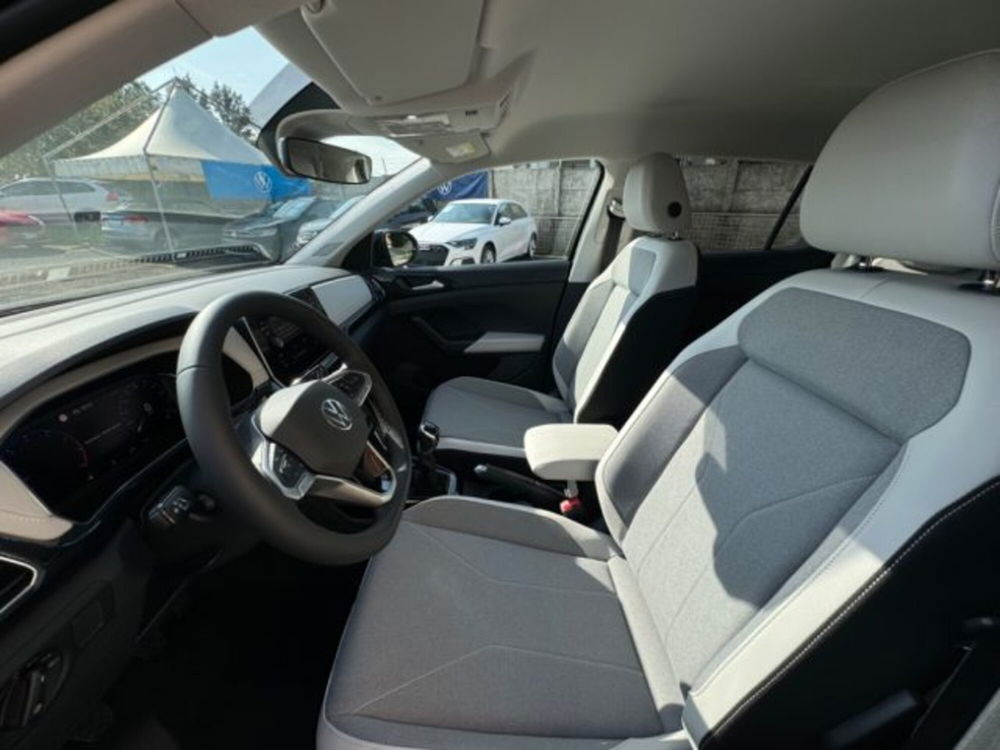 Volkswagen T-Cross nuova a Milano (7)