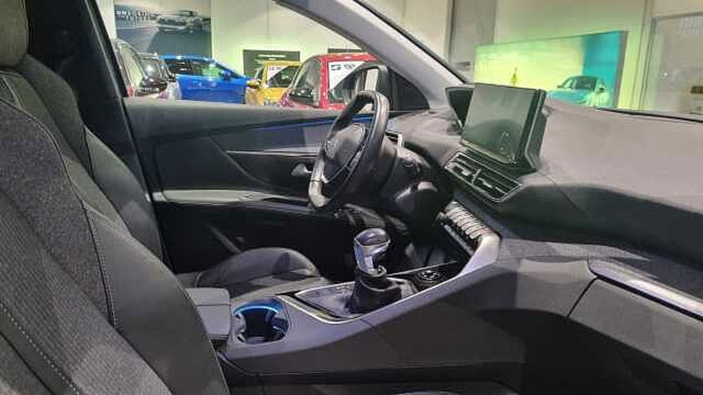 Peugeot 3008 usata a Milano (6)