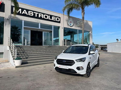 Ford Kuga 1.5 EcoBoost 150 CV 2WD ST-Line  del 2018 usata a Tricase