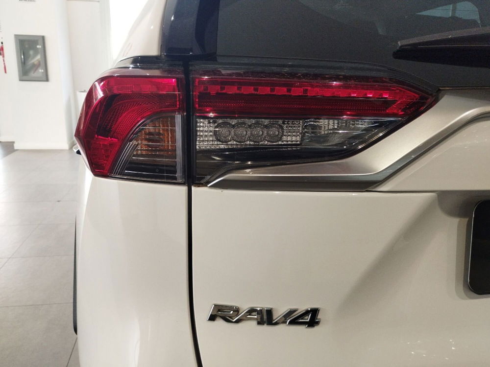 Toyota Rav4 usata a Nuoro (11)