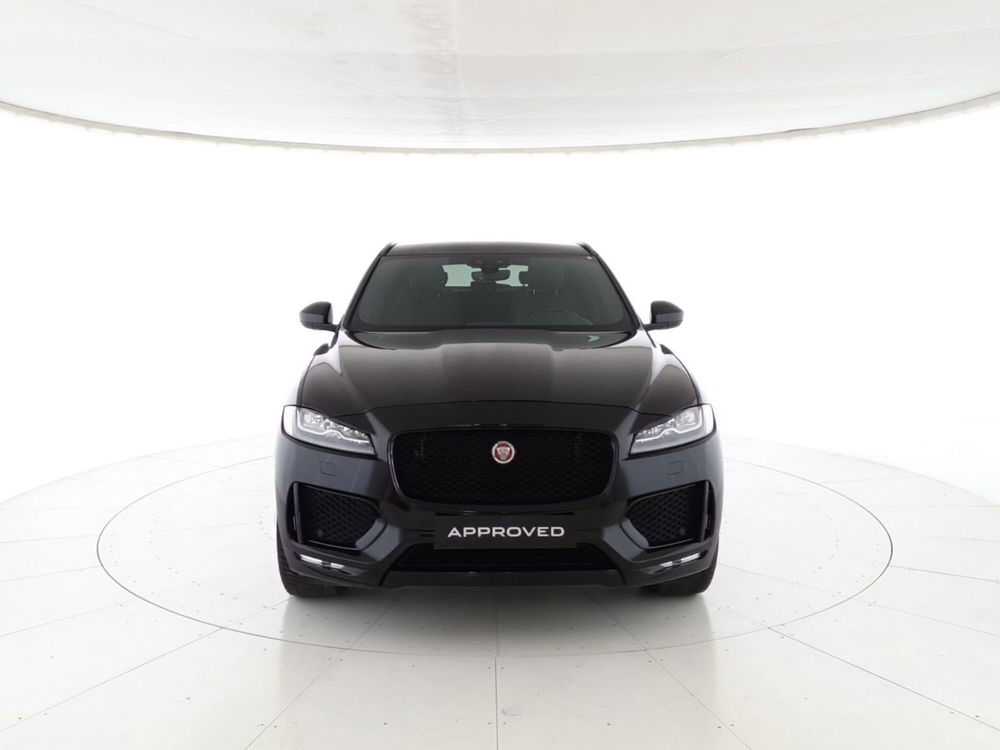 Jaguar F-Pace usata a Monza e Brianza (8)