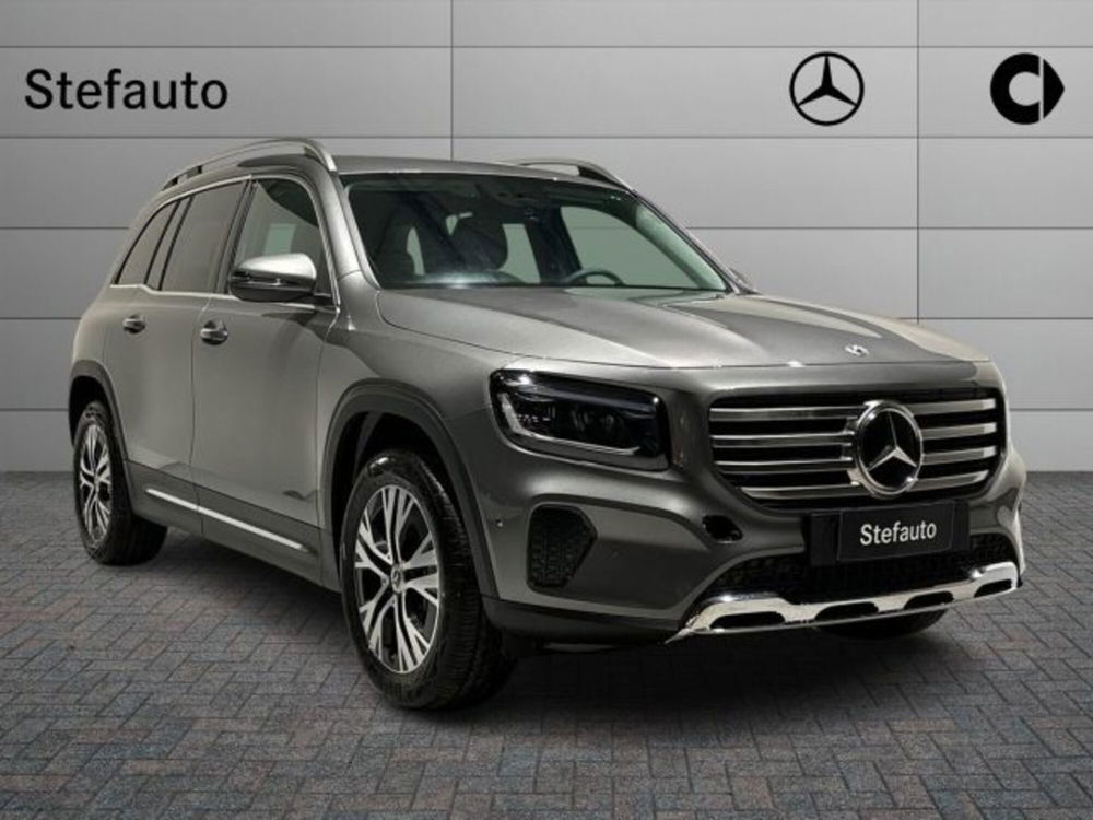 Mercedes-Benz GLB nuova a Bologna