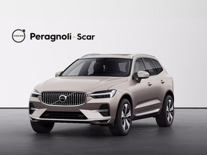 Volvo XC60 B4 (d) AWD automatico Plus Dark nuova a Firenze