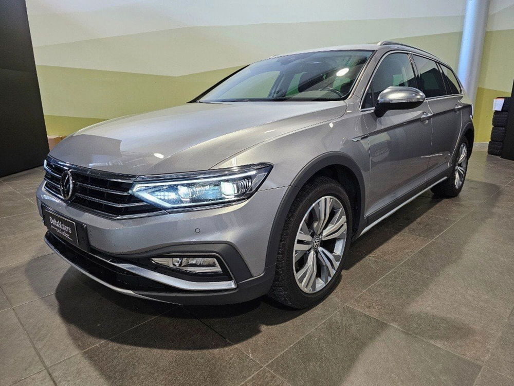 Volkswagen Passat Variant usata a Macerata