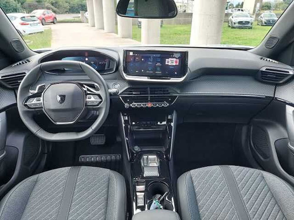 Peugeot 2008 nuova a Treviso (9)