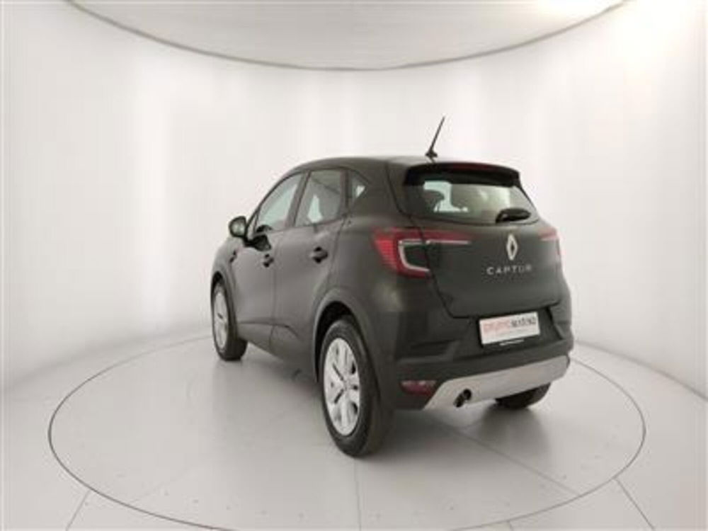 Renault Captur usata a Bari (5)