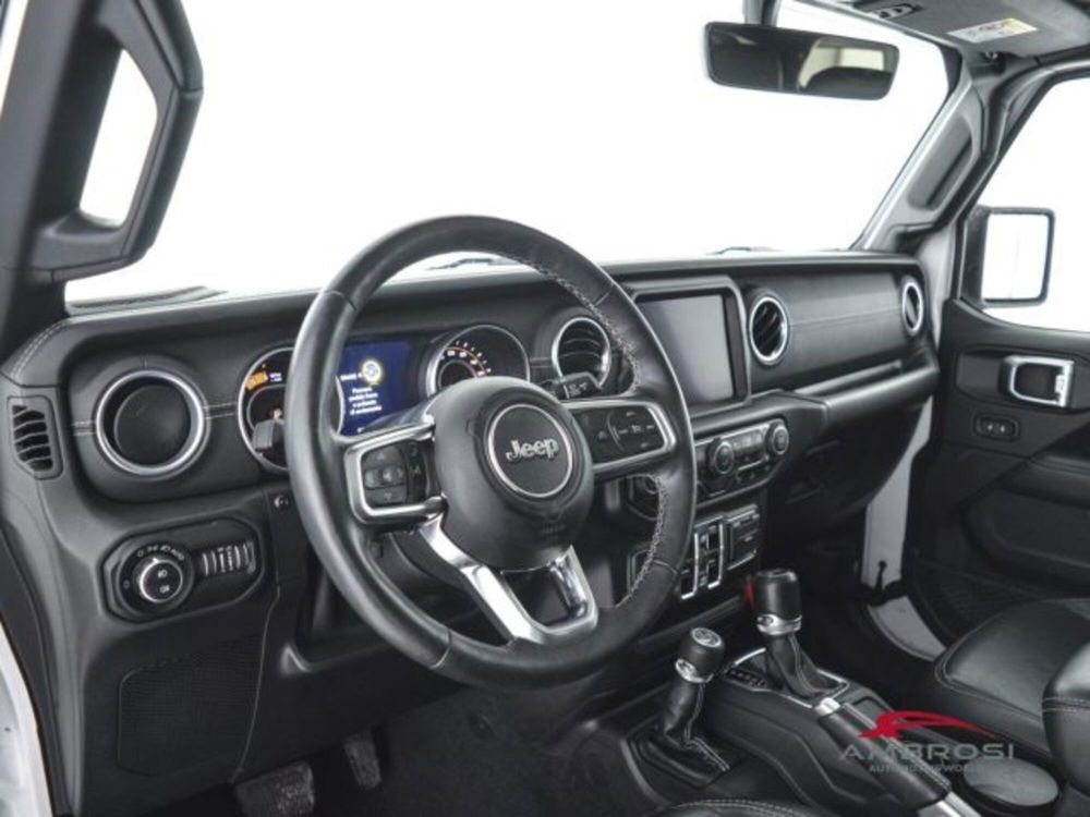 Jeep Wrangler Unlimited usata a Perugia (8)