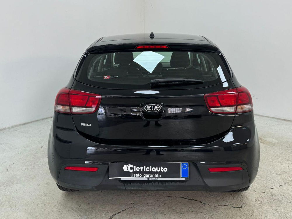 Kia Rio usata a Como (7)