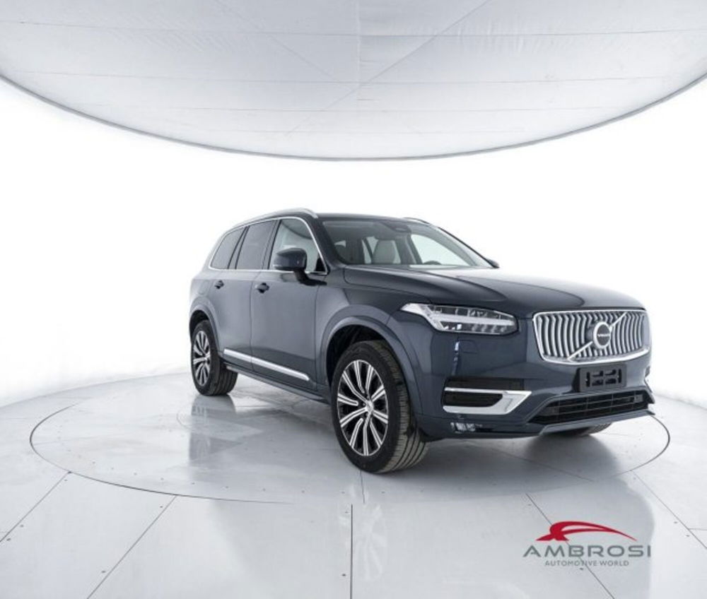 Volvo XC90 nuova a Perugia (2)